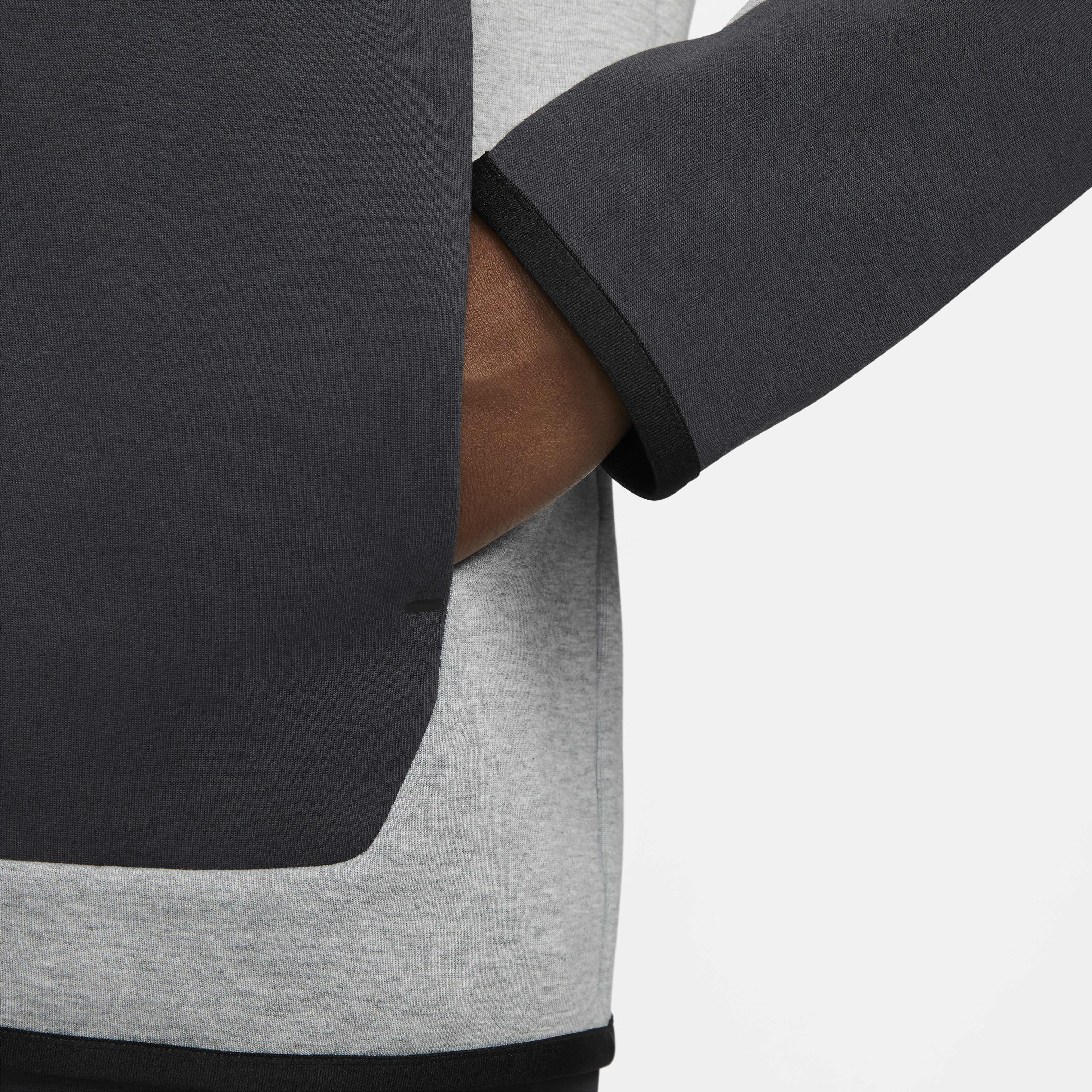 Nike Sportswear Tech Fleece image number 3