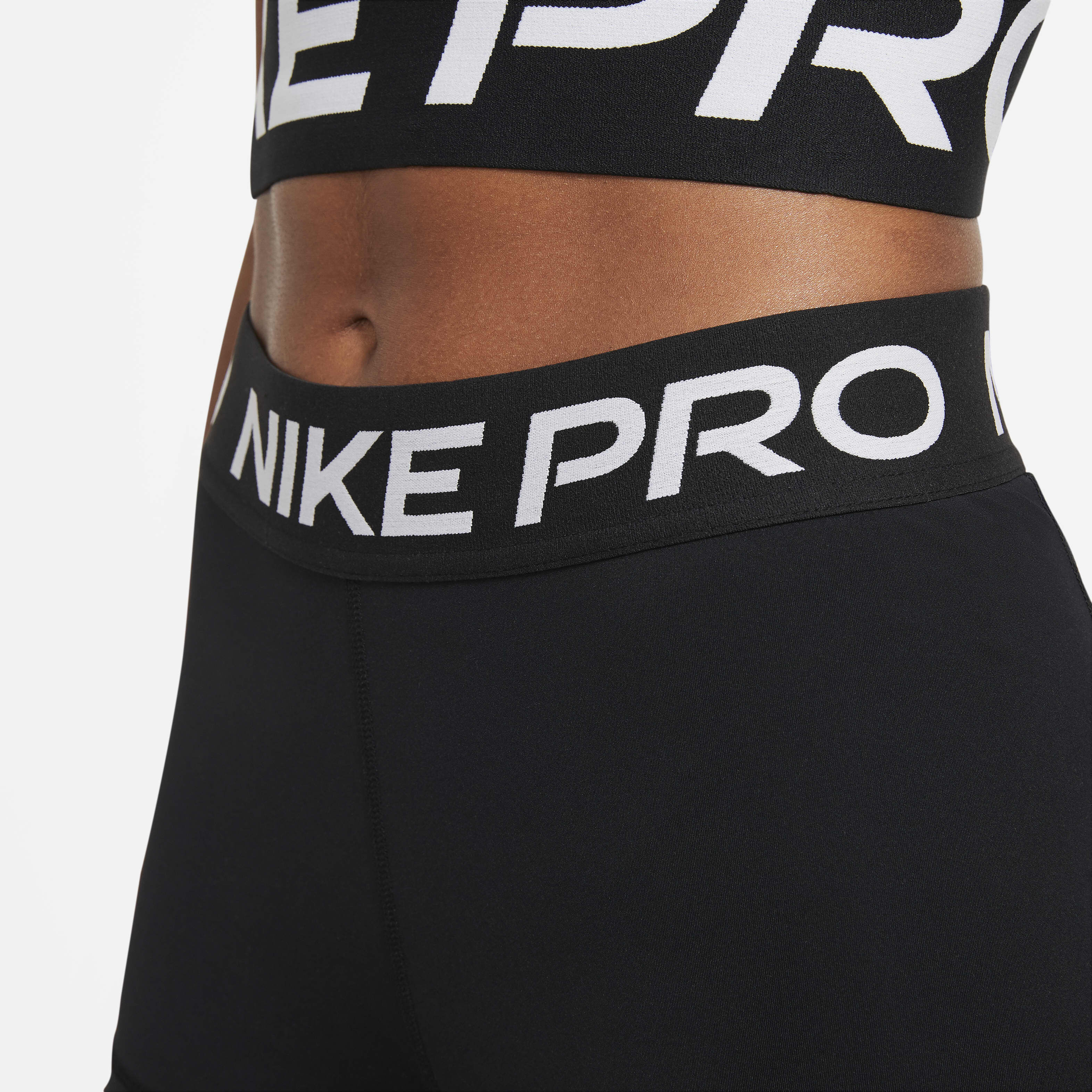 Nike Pro image number 3