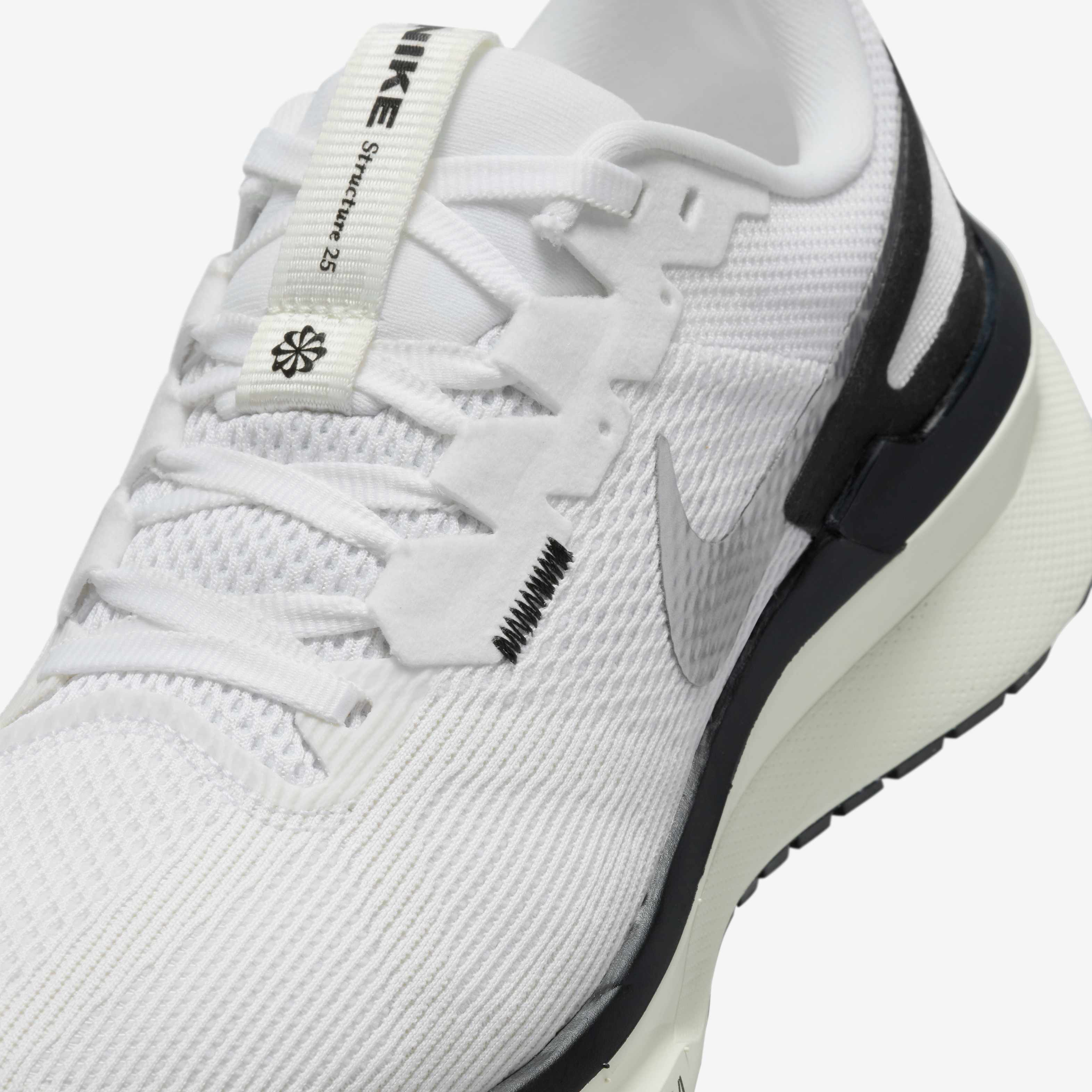 Nike Structure 25 image number 7