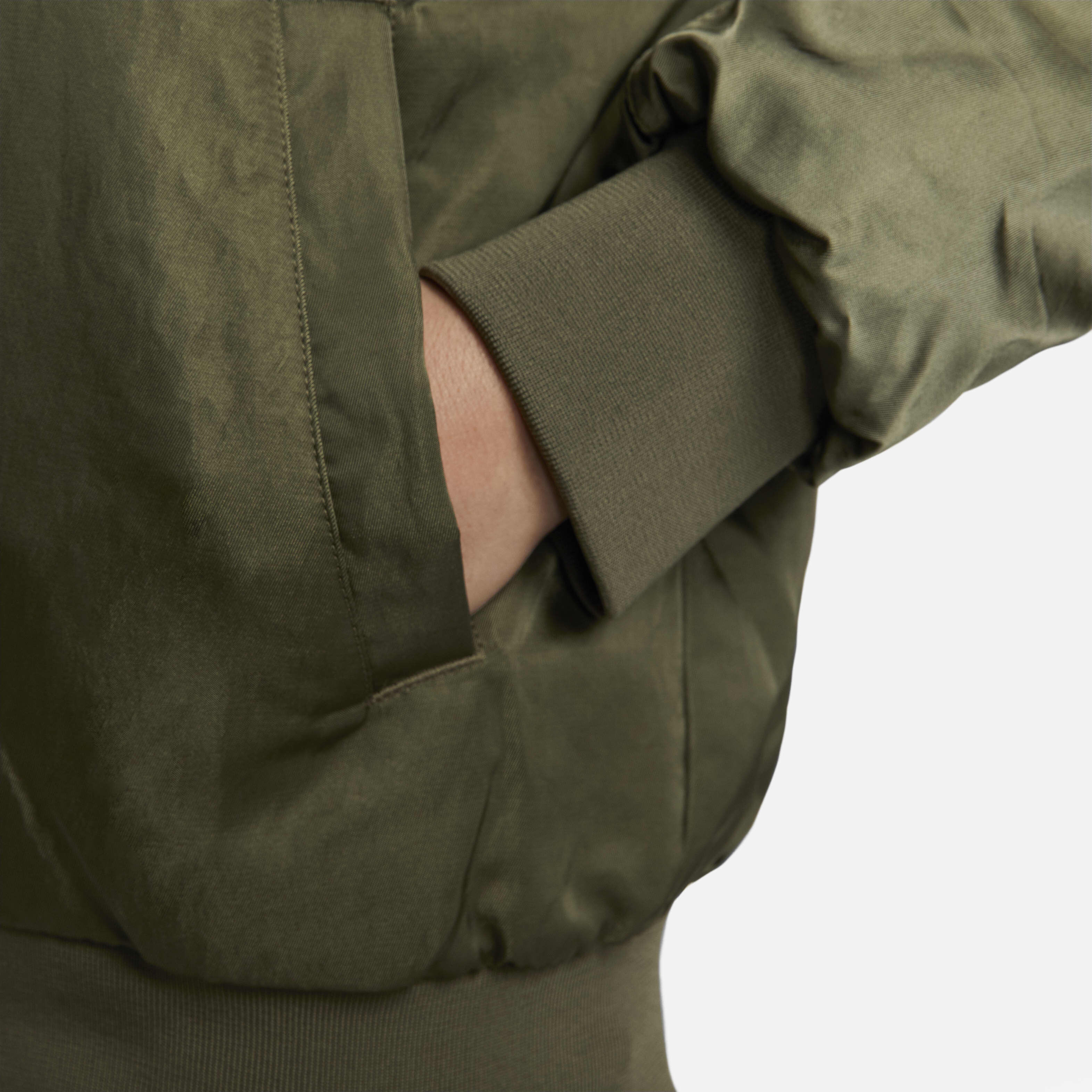 نايكي سبورتسوير image number 5