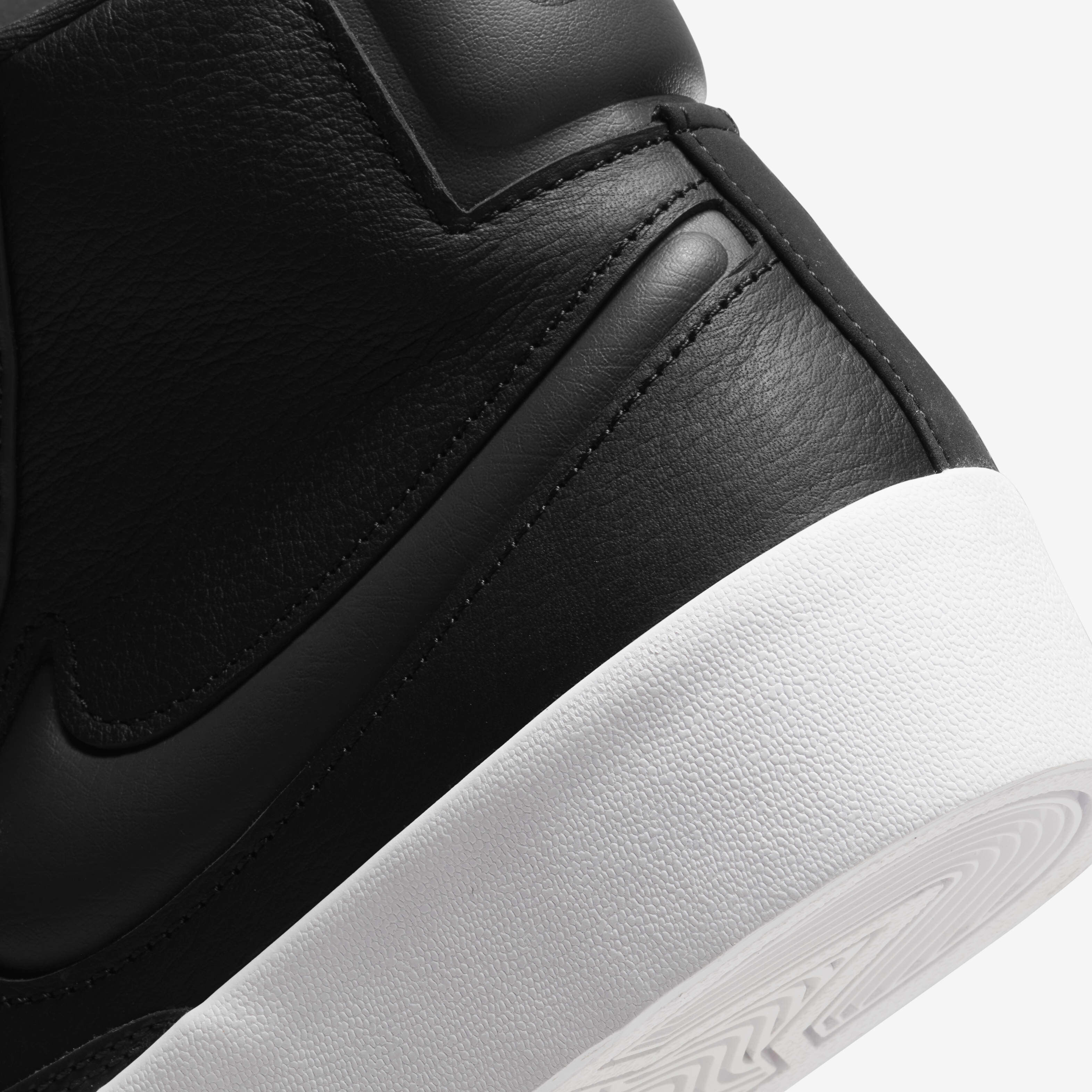 نايكي بليزر ميد فيكتوري image number 7