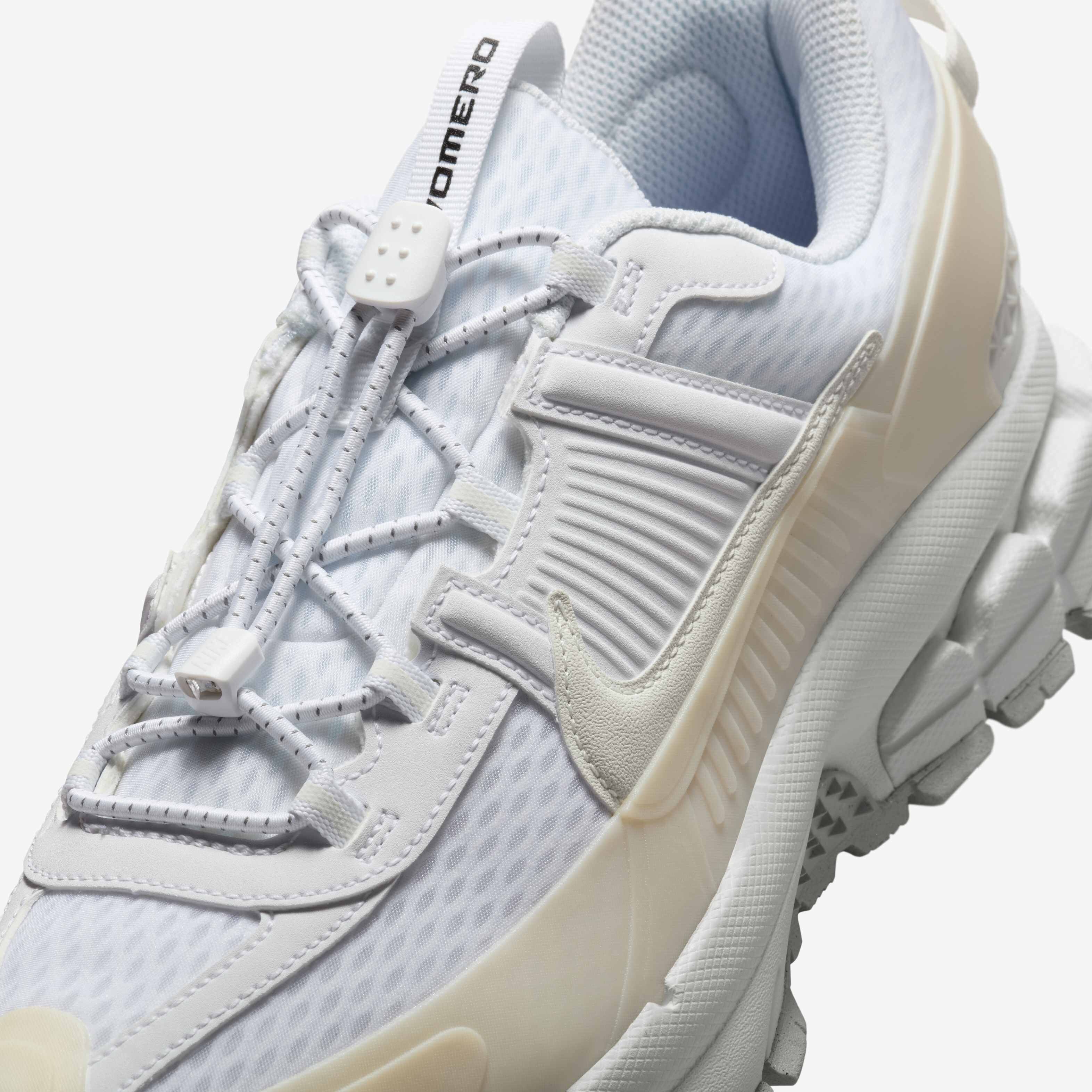靴 NIKE ZOOM VOMERO ROAM 26cm Nike Zoom Vomero Roam Men's Winterized Shoes. Nike.com