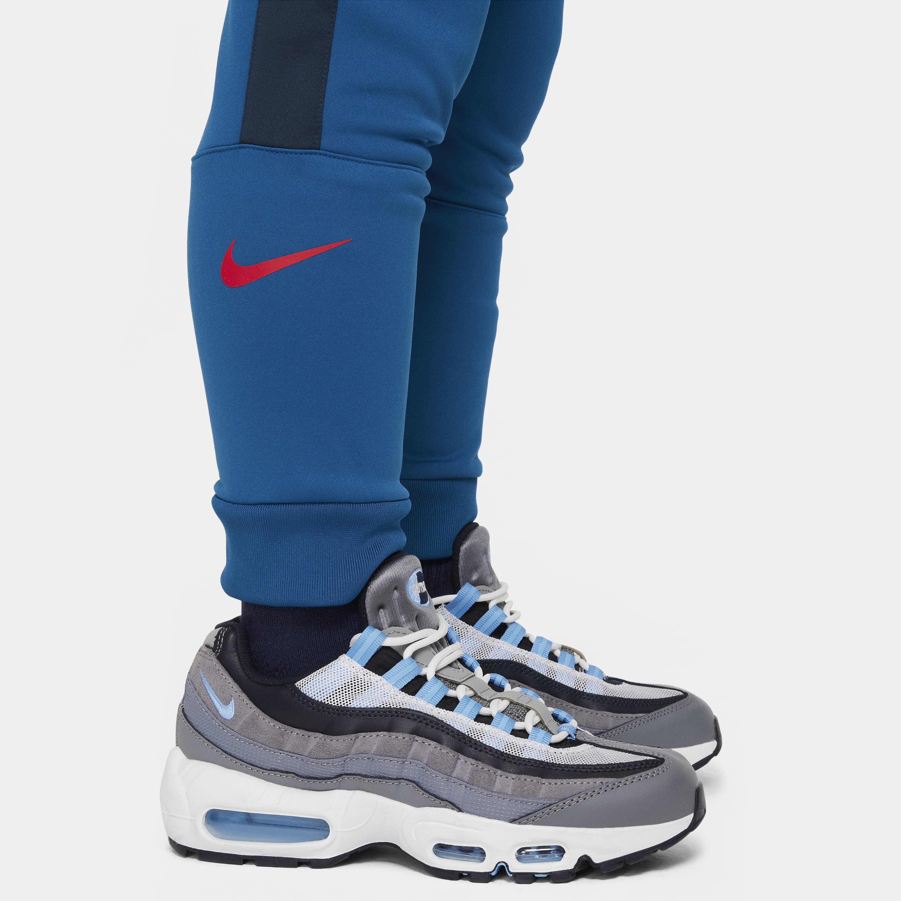 Boys nike air joggers outlet