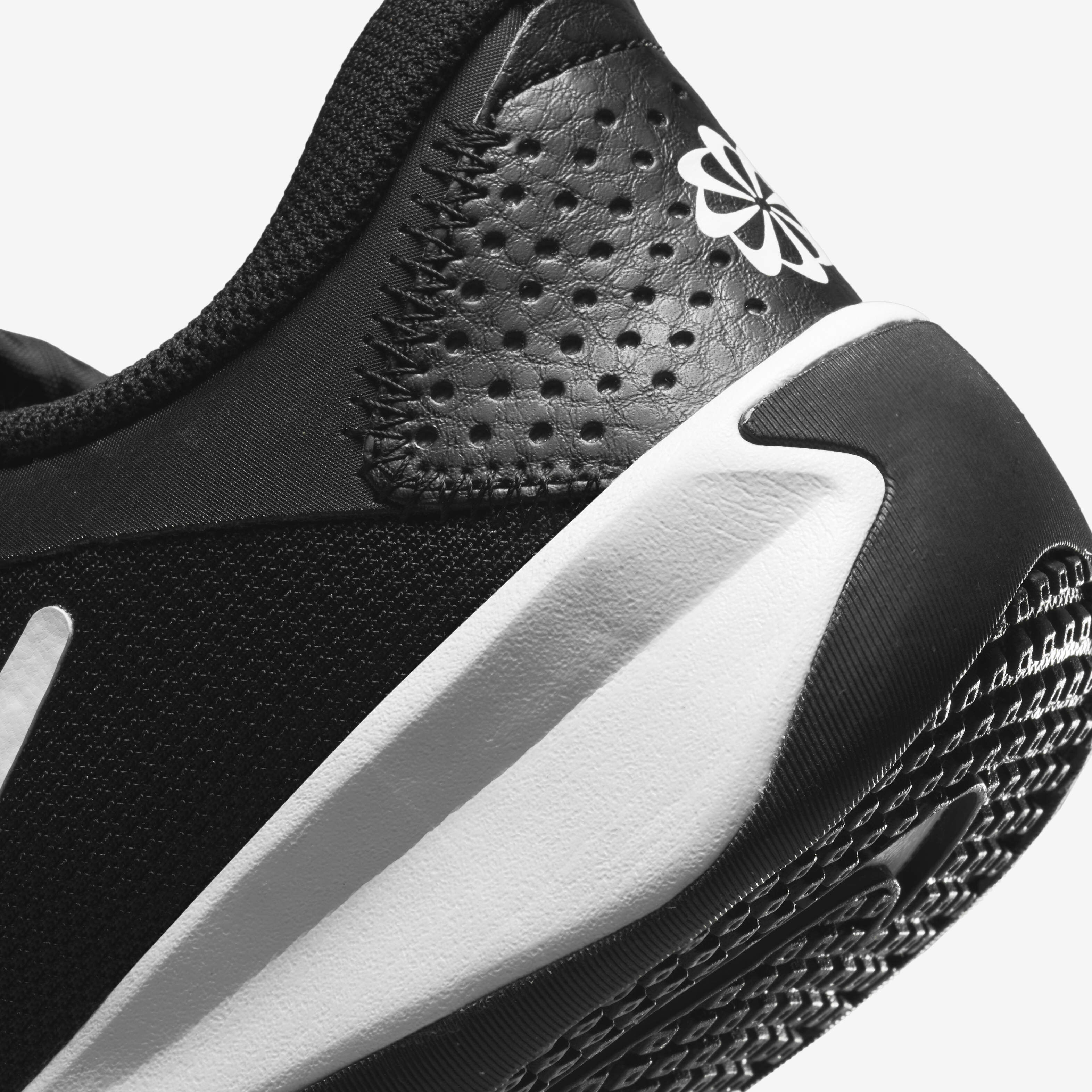 نايكي أومني ملتي كورت image number 7