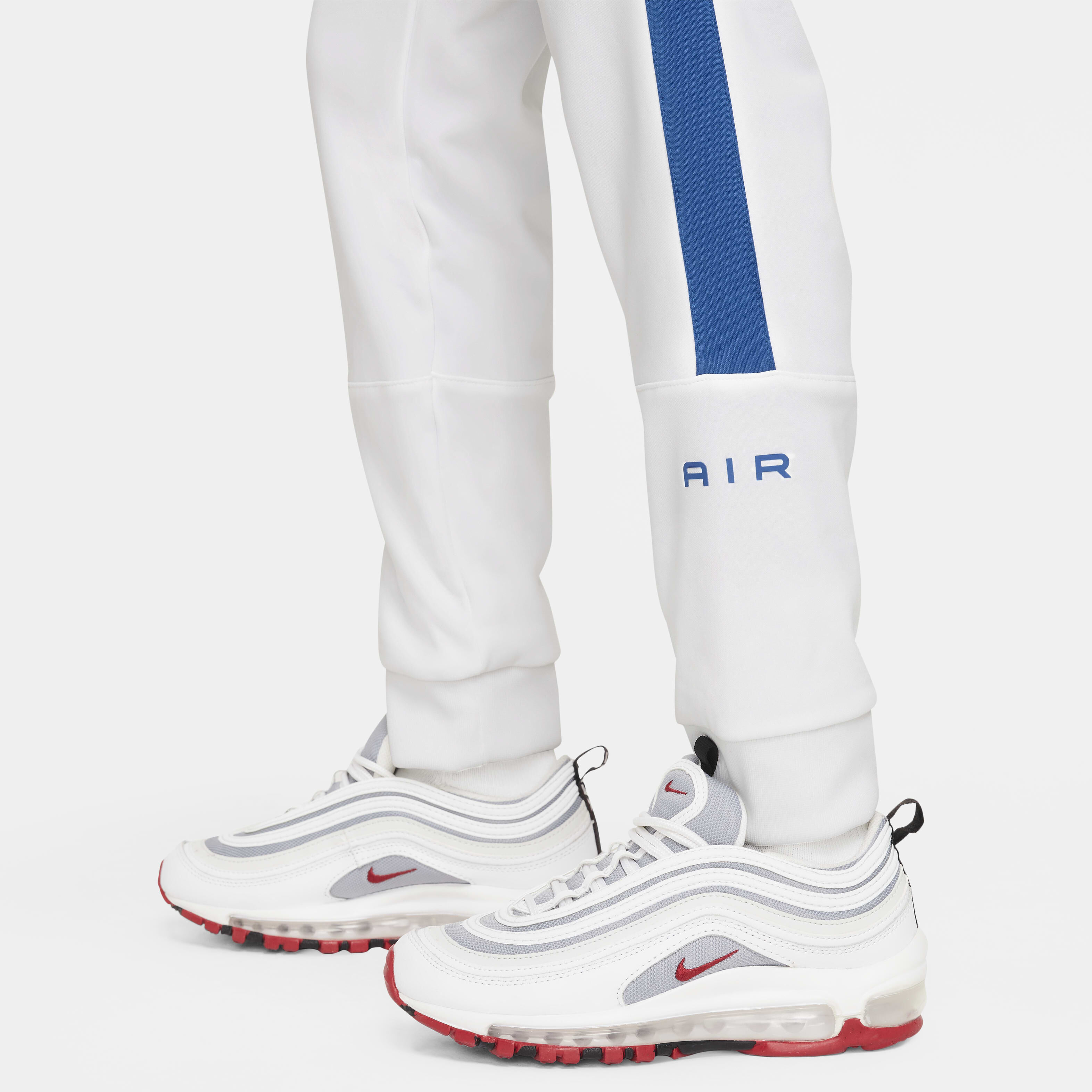 Nike air joggers boys deals