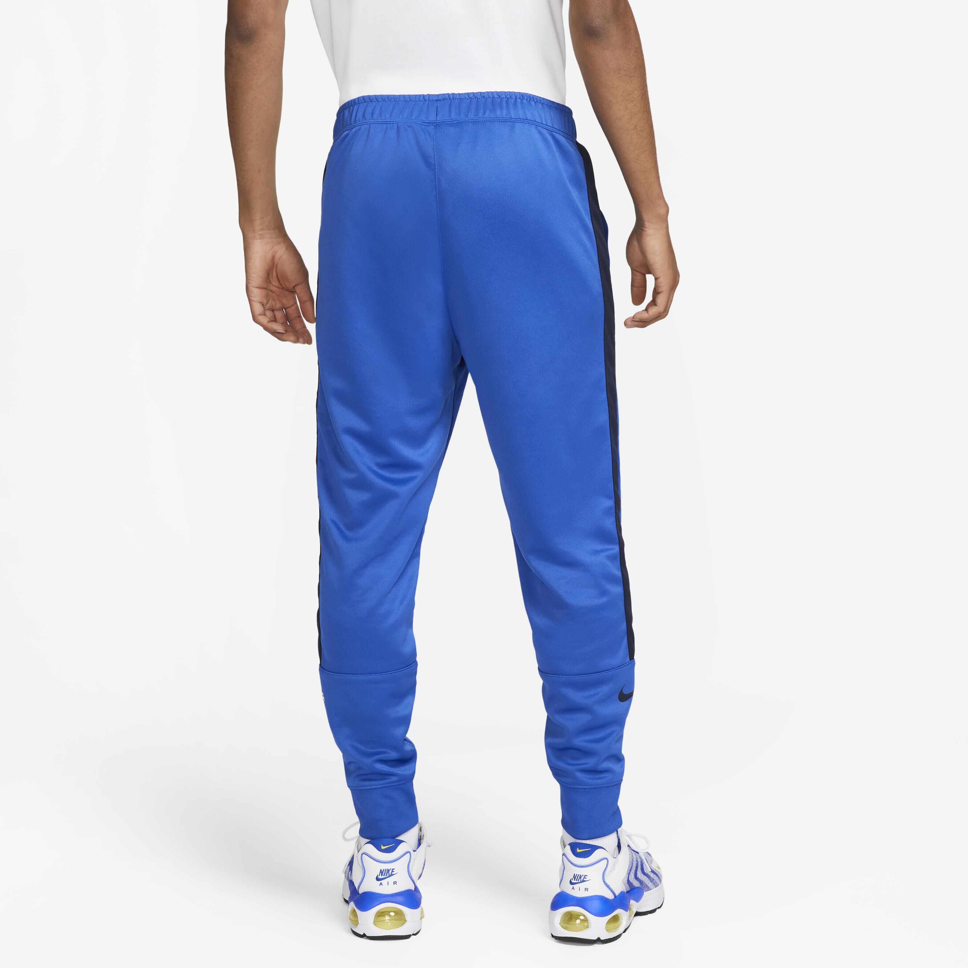 اير image number 1