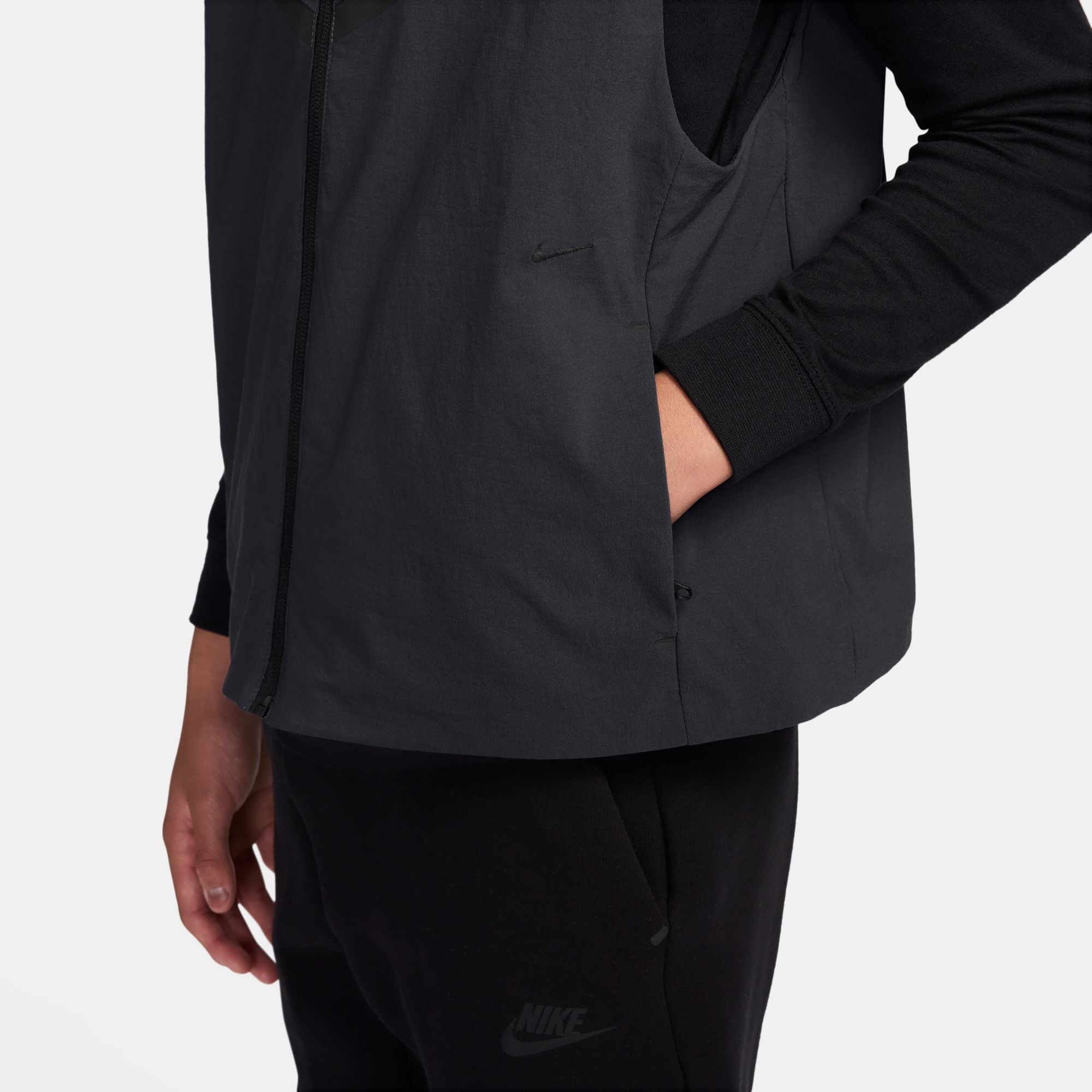 Nike Sportswear Tech Woven image number 2